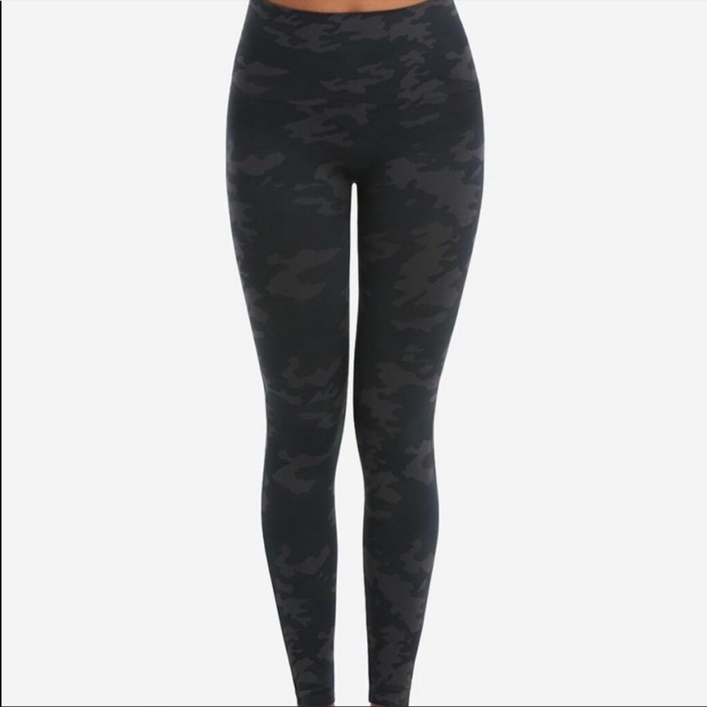 Spanx Look At Me Now Camo Leggings